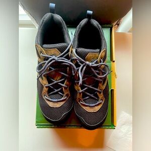 Danner, Springfield men’s 8.5 composite toe, non metallic. Width D. NWOT